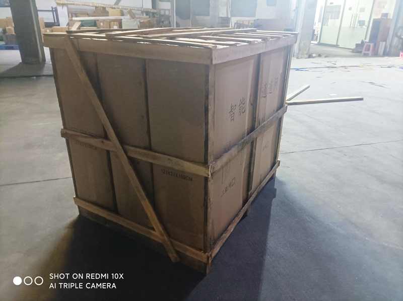 1716252588582551.jpg 通道闸机.jpg